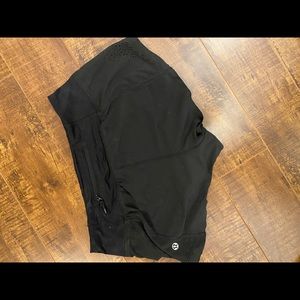 Lululemon train times shorts size 4